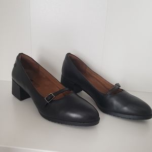 Shoes For Crews Heels Marla Vita Size 7.5 57487